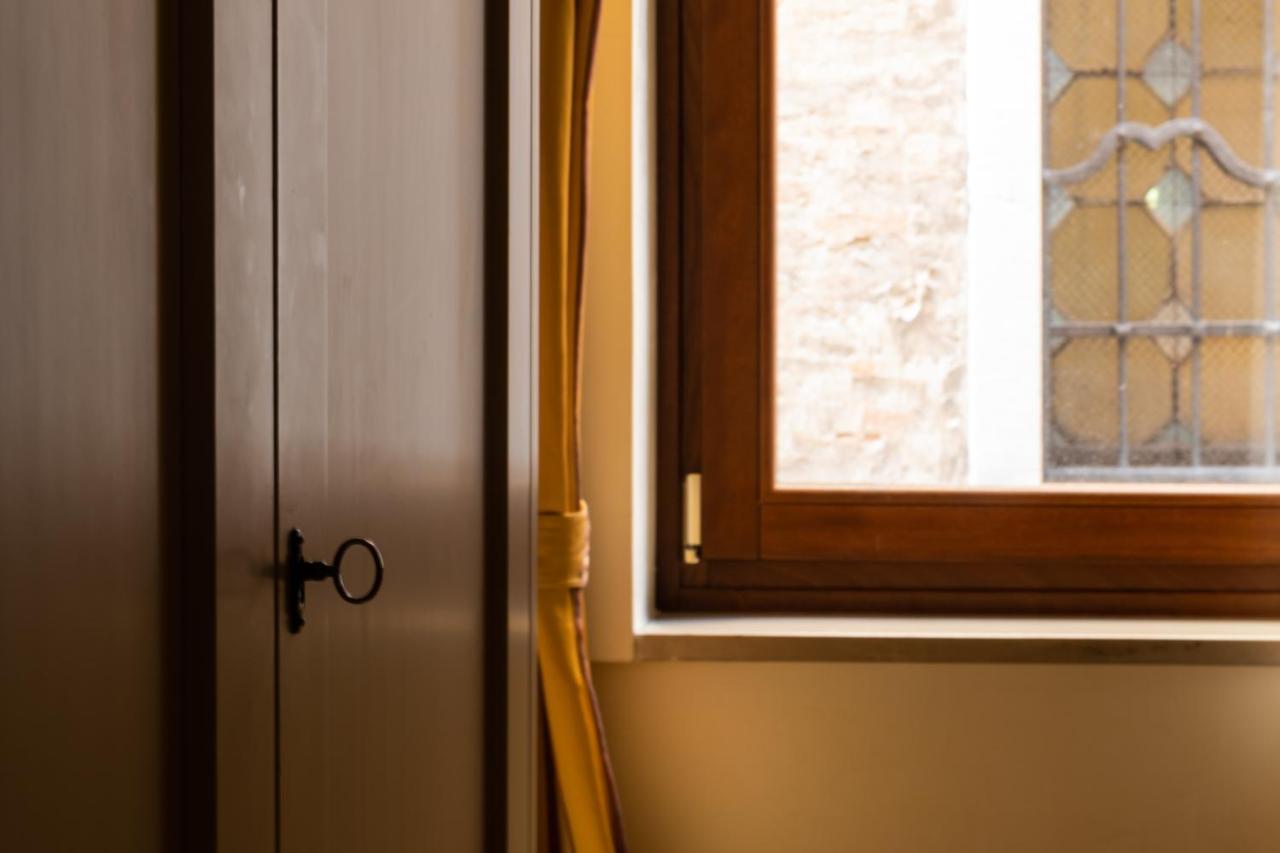 Ve-Nice Suite San Marco C4439 Veneza Exterior foto