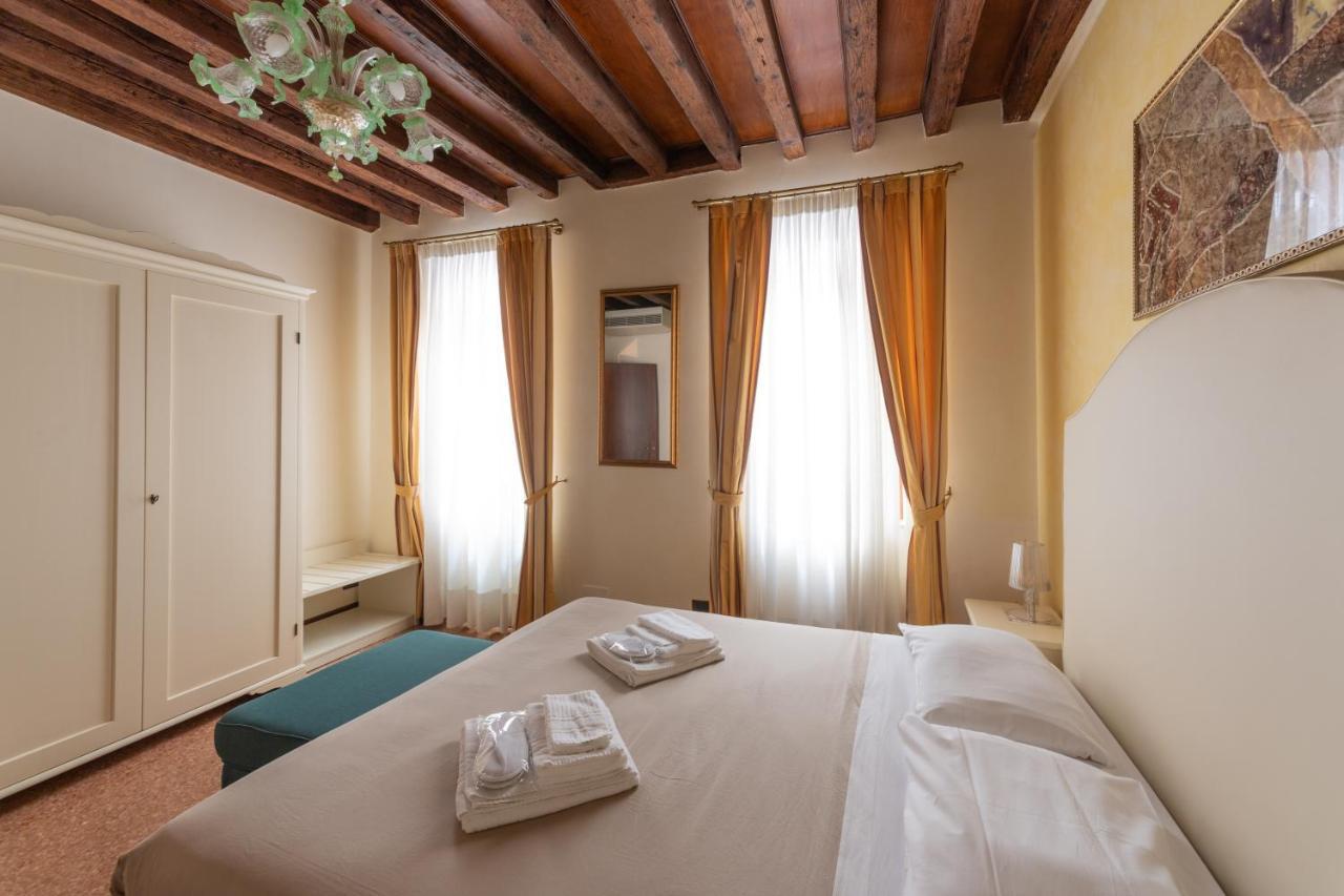 Ve-Nice Suite San Marco C4439 Veneza Exterior foto