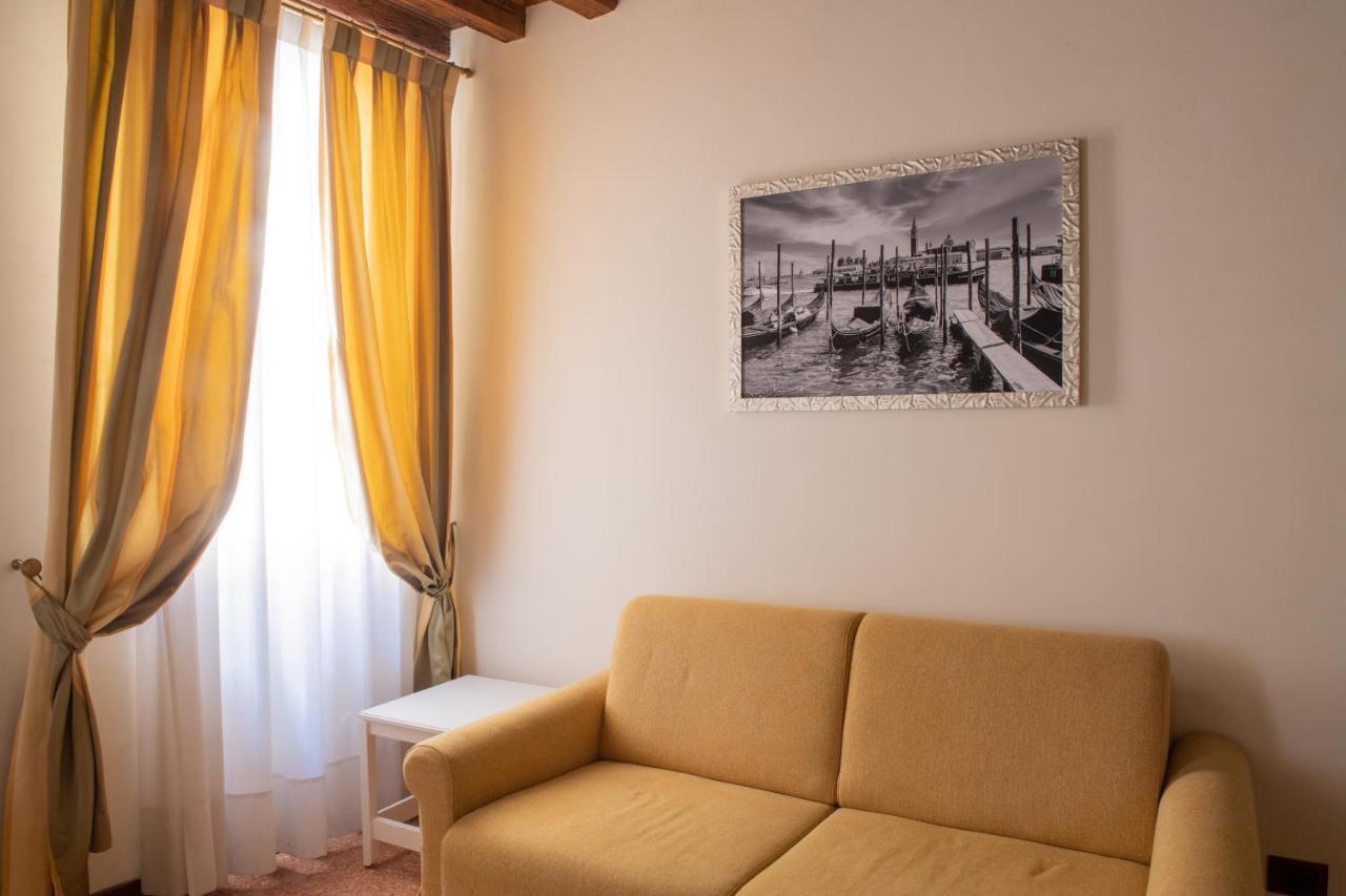 Ve-Nice Suite San Marco C4439 Veneza Exterior foto