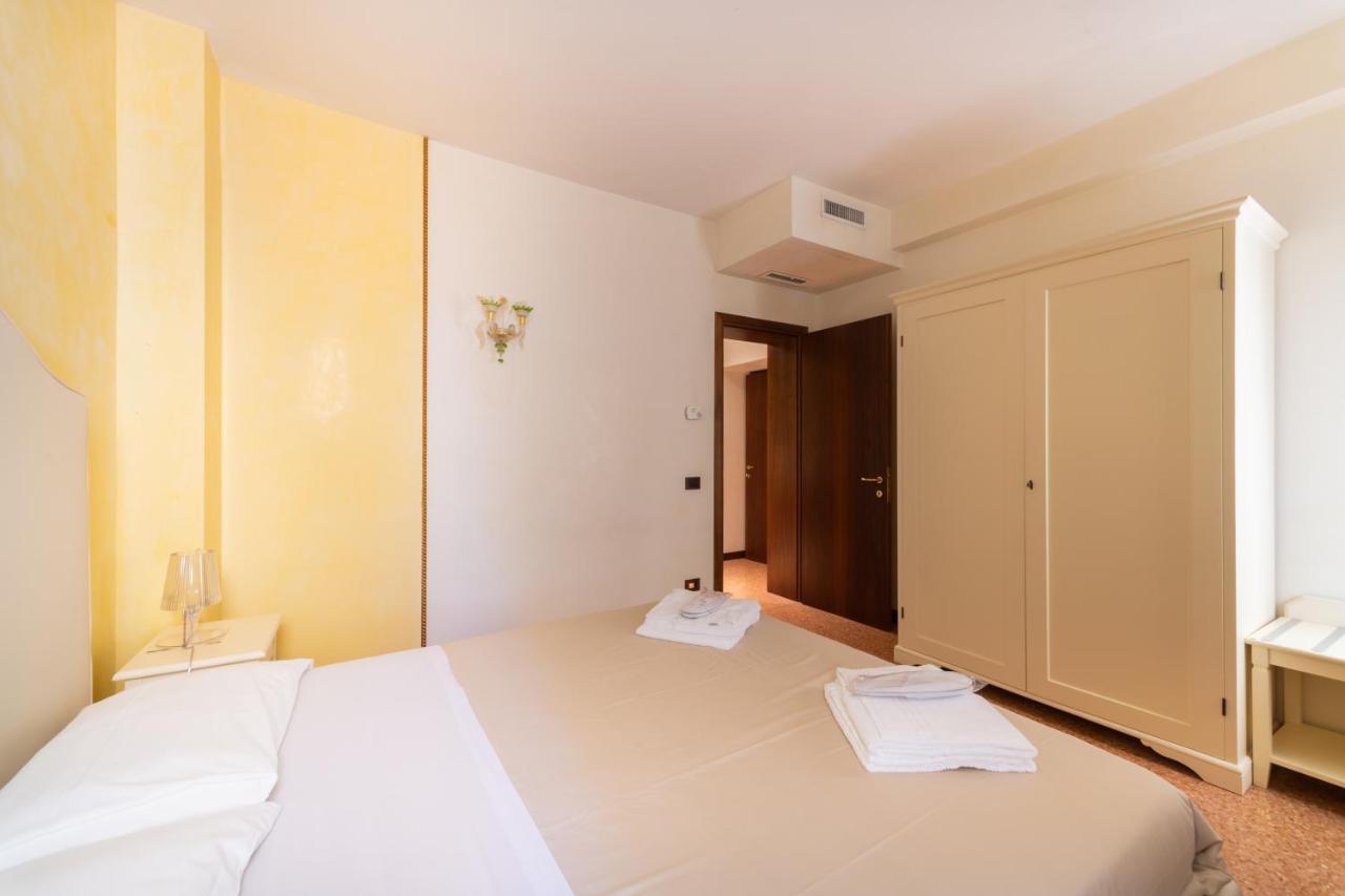 Ve-Nice Suite San Marco C4439 Veneza Exterior foto