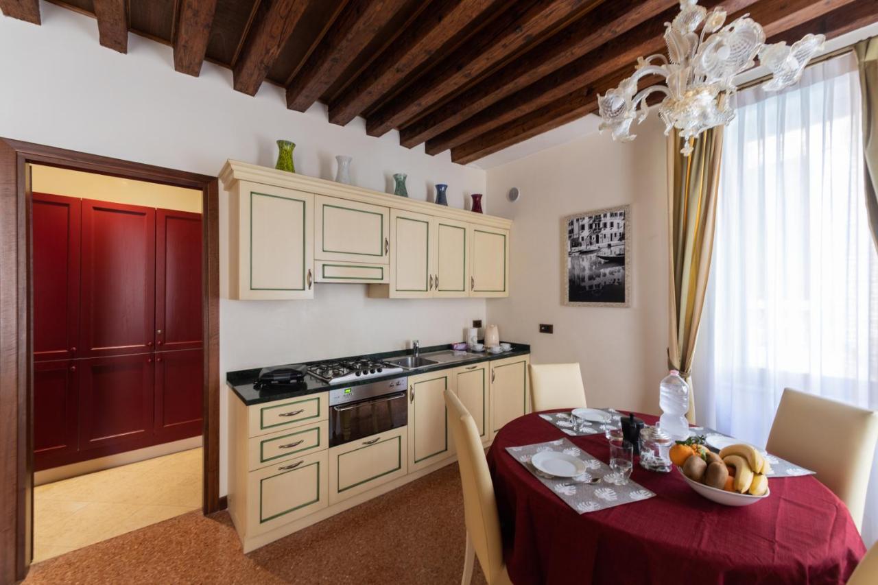 Ve-Nice Suite San Marco C4439 Veneza Exterior foto